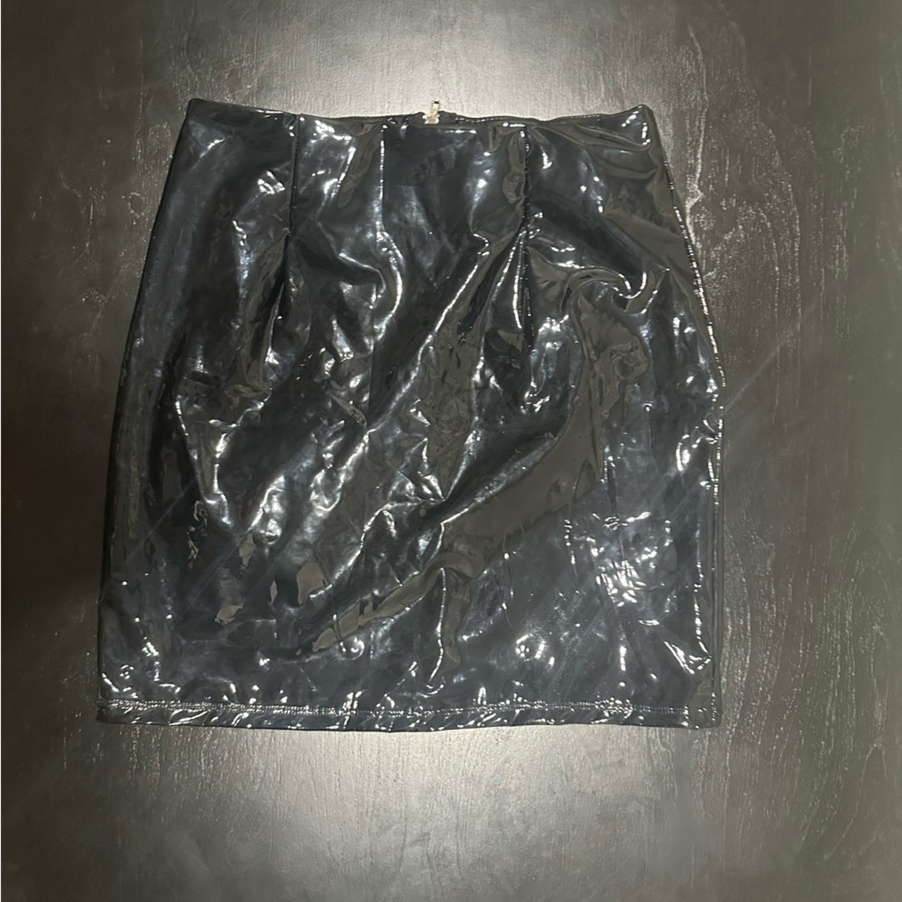 Women’s Leather Midi/Mini Skirt